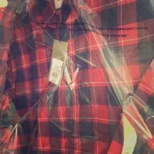 Goodfellows red and black plaid button down men’s
